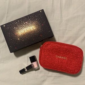 Chanel Holiday Natural Touch Lip & Nail Color Set